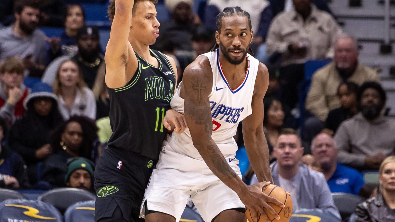 Kawhi Leonard signs massive contract extension with Clippers