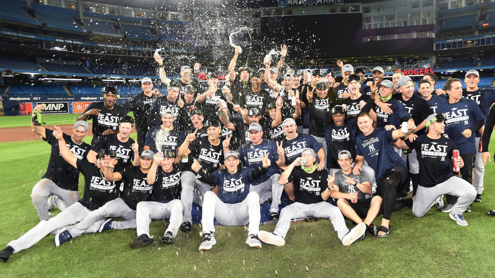 Yankees clinch AL East title, first-round bye