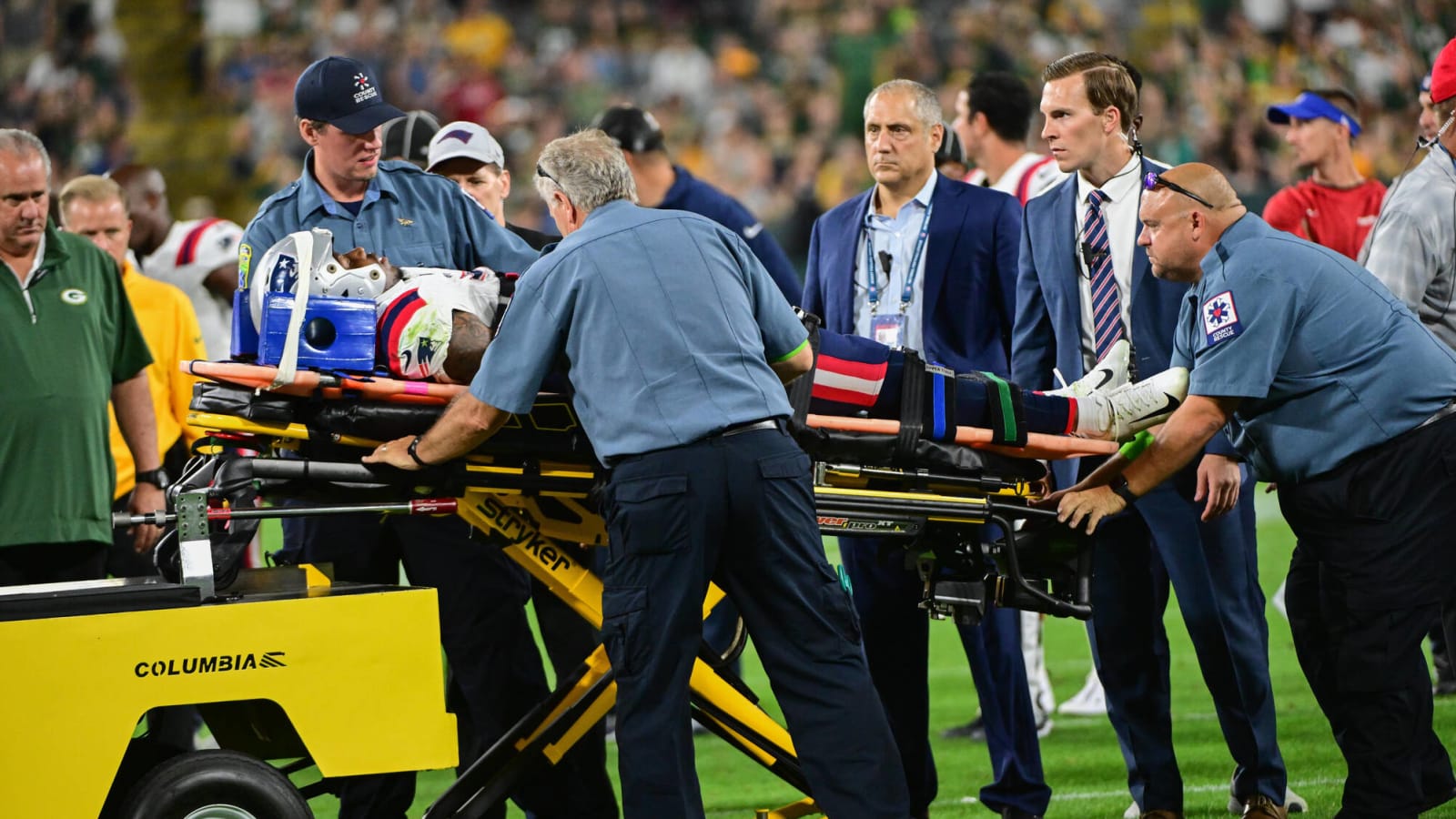 Patriots-Packers game suspended after rookie stretchered off
