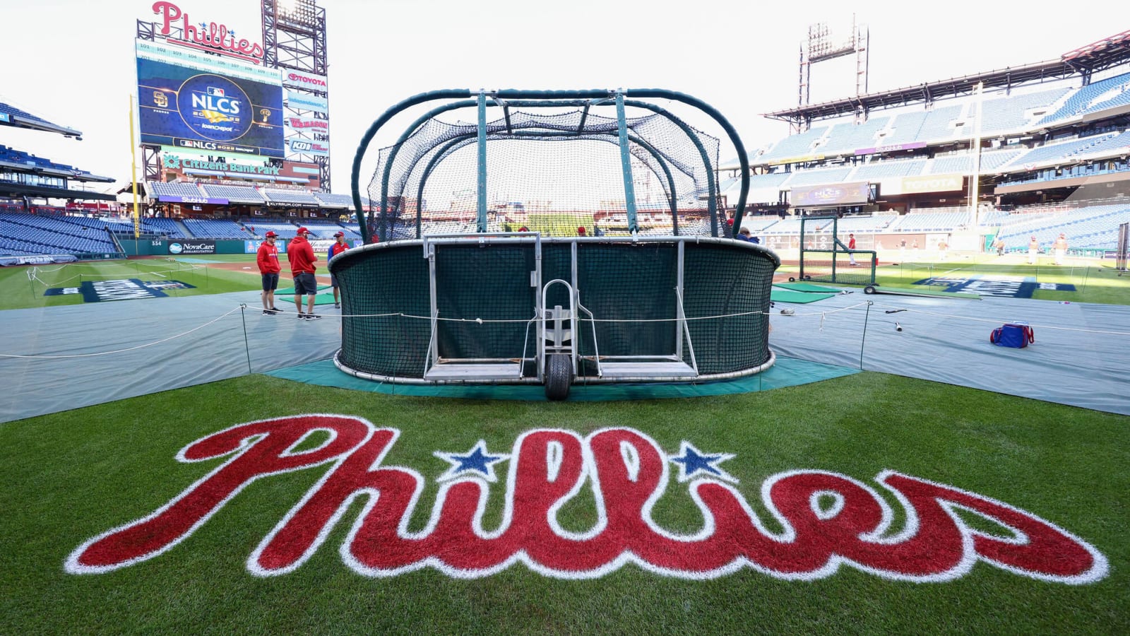 Phillies extend hitting coach Kevin Long through 2025 Yardbarker