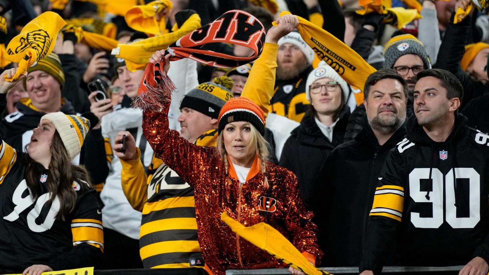 Steelers improve playoff odds after Colts lose