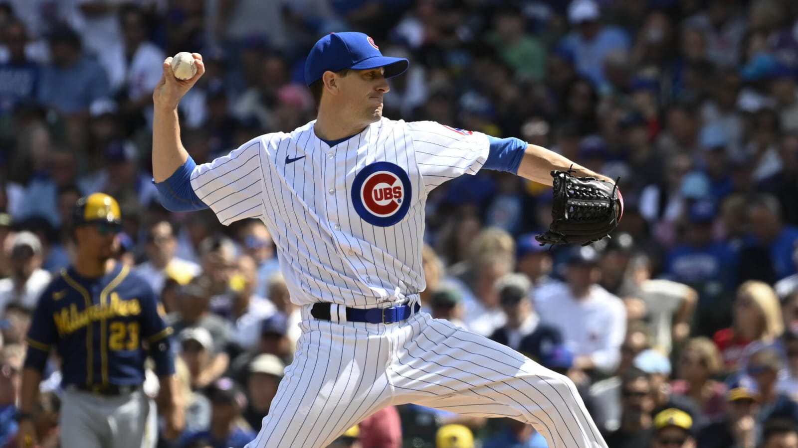 Cubs exercise club options on pair of veteran players