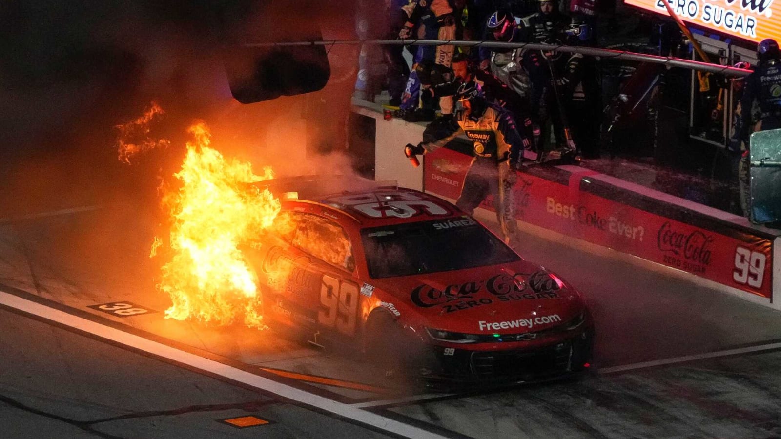 Kevin Harvick reacts to Daniel Suarez car fire at Daytona, speaks from experience