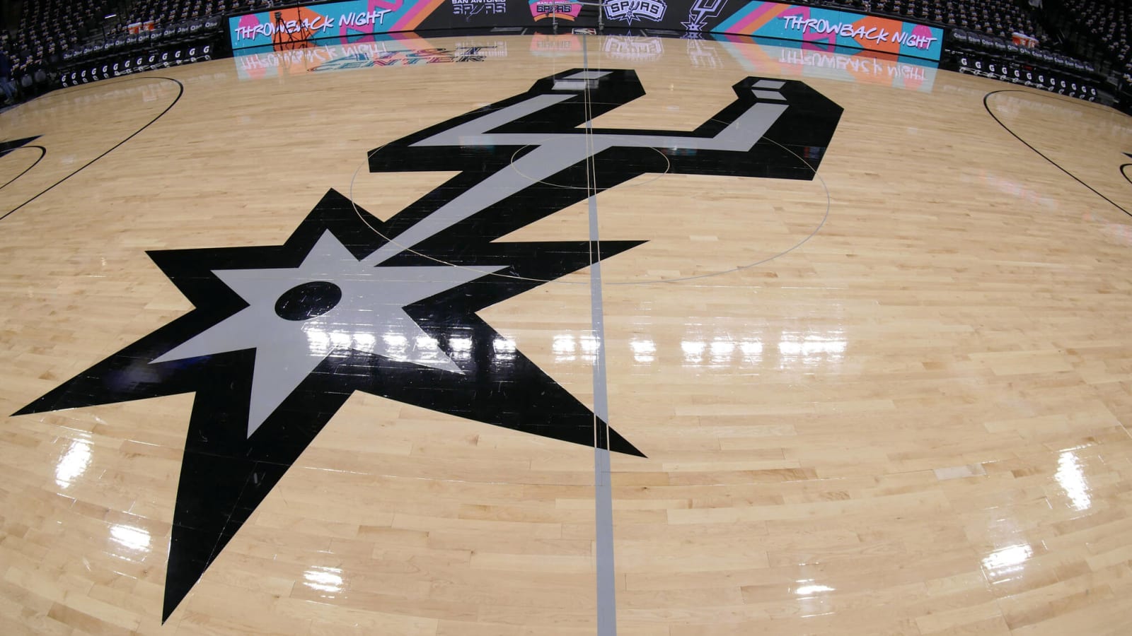 Spurs set to break attendance record in return to the Alamodome