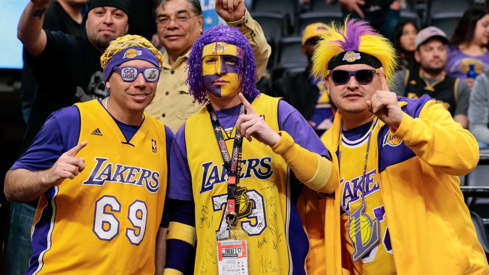 Timberwolves hilariously roast bandwagon Lakers fans