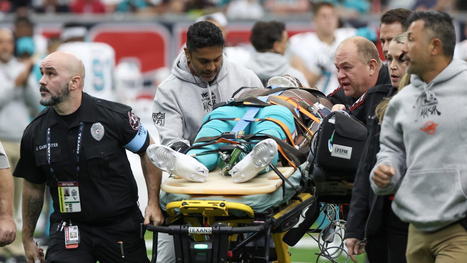 Dolphins’ Grant DuBose hospitalized with head injury