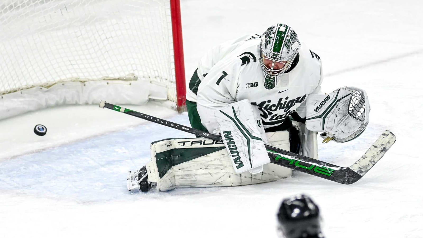Canadiens Trade Talk: Top NHL Prospect Reportedly Available