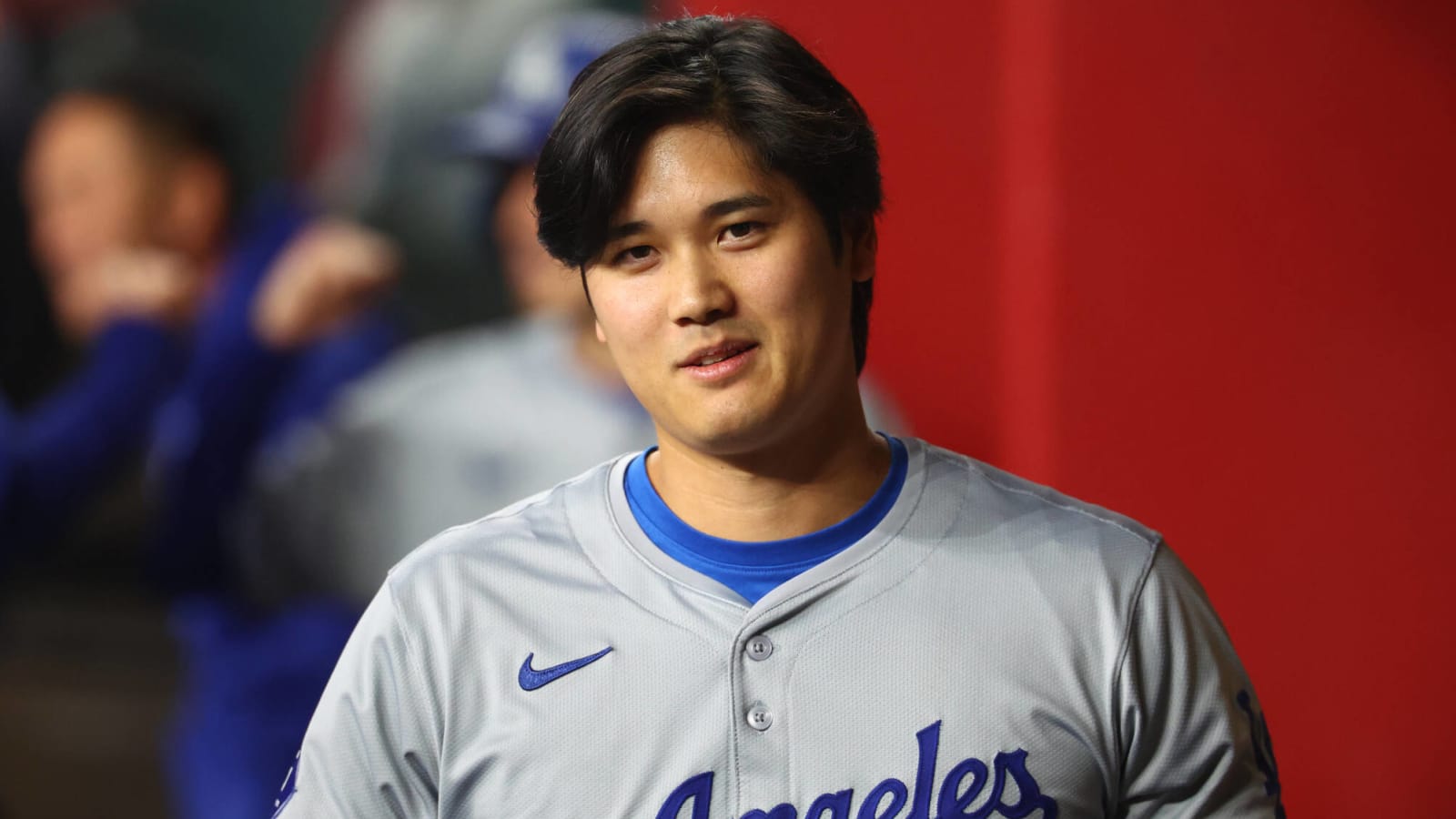 Shohei Ohtani makes appearance with wife at Dodgers event