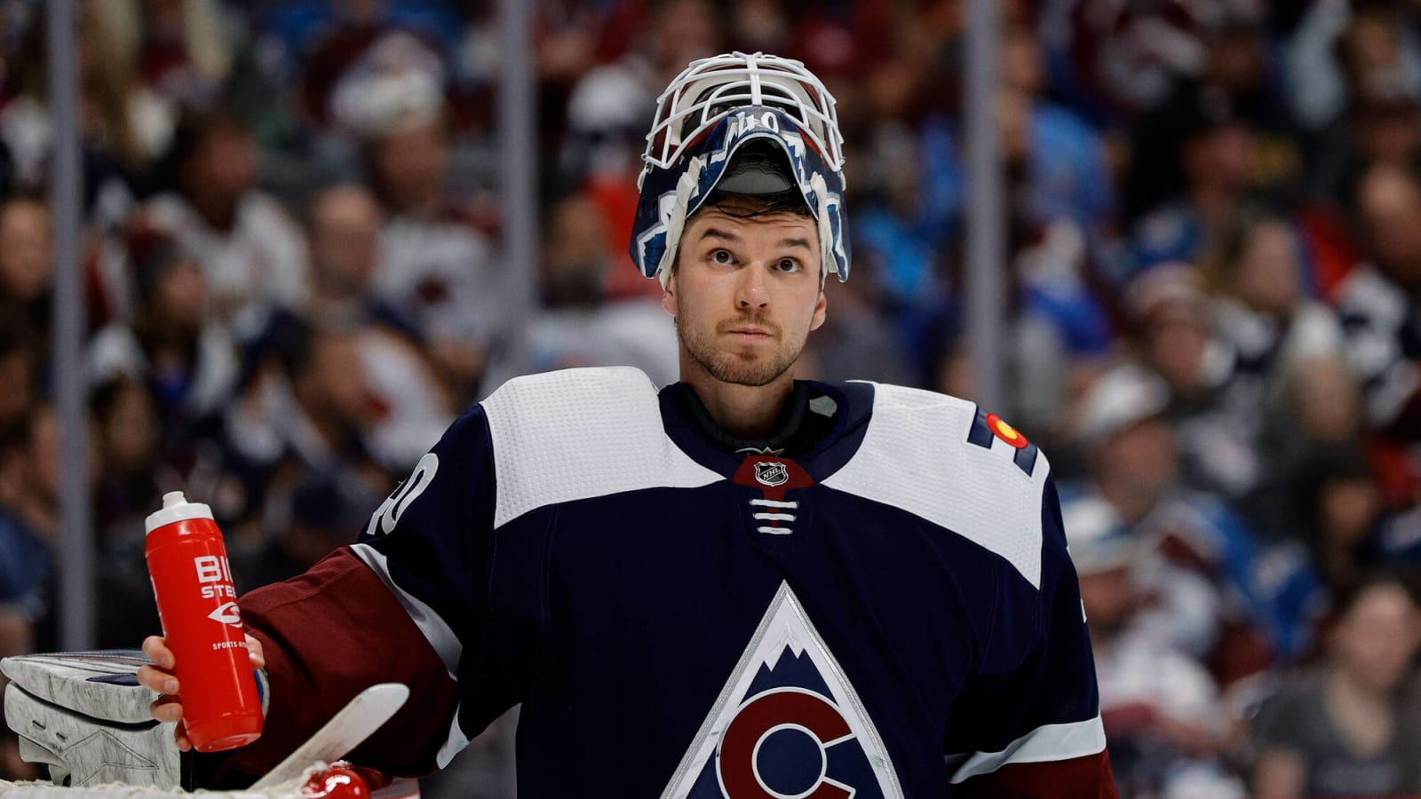 Georgiev bounces back, Avalanche even series 1-1 in Winnipeg