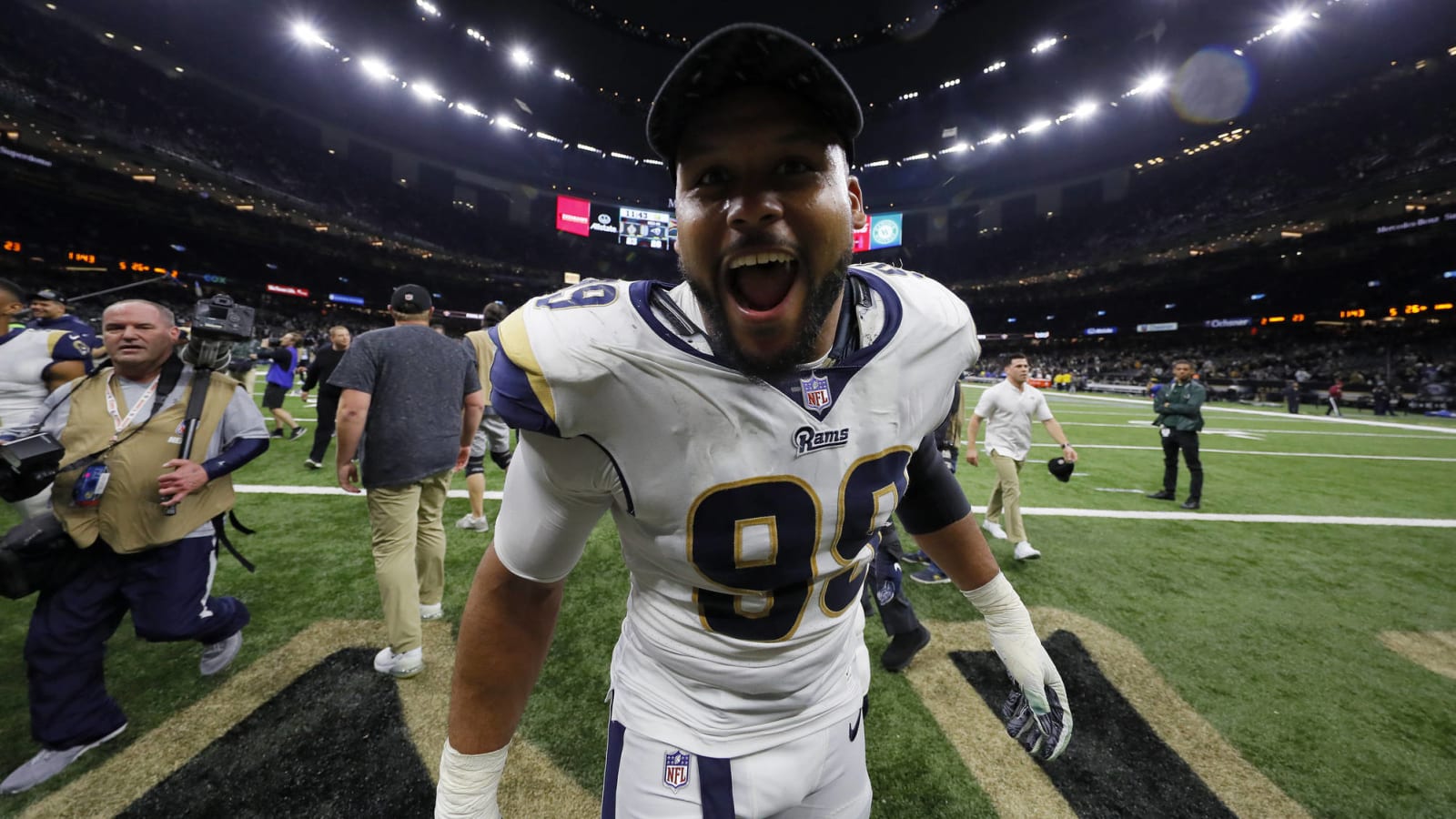 The best NFL defensive players drafted since 2000