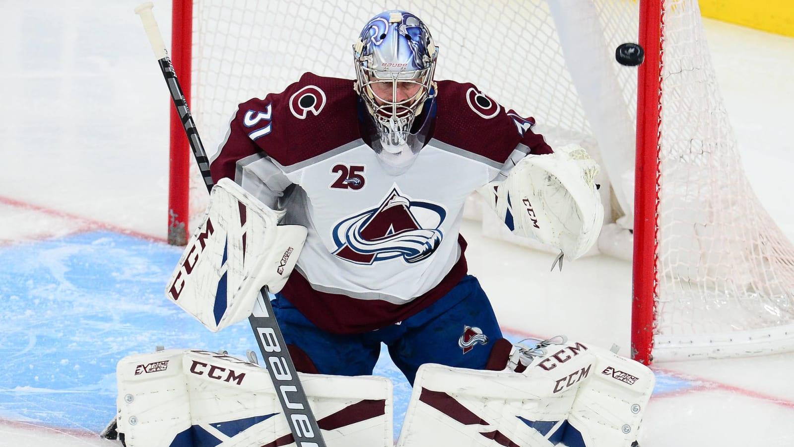 Philipp Grubauer wants to re-sign with Avalanche