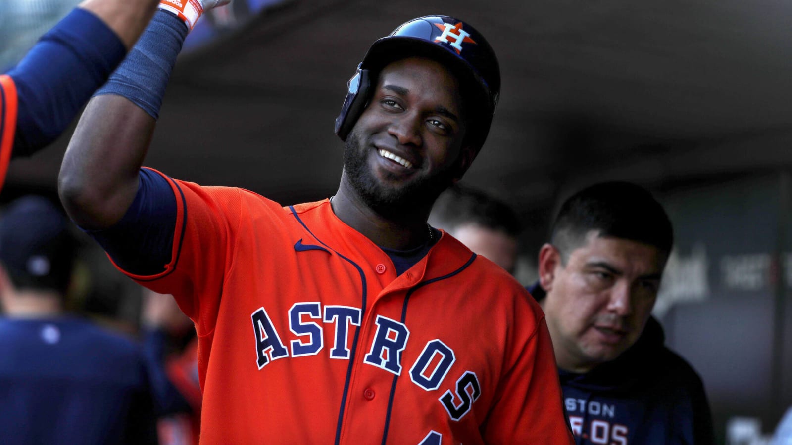 Astros, Yordan Alvarez agree to six-year, $115M extension