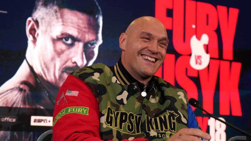 Froch Worried About Fury’s Weight For Usyk – ‘He Could Struggle’