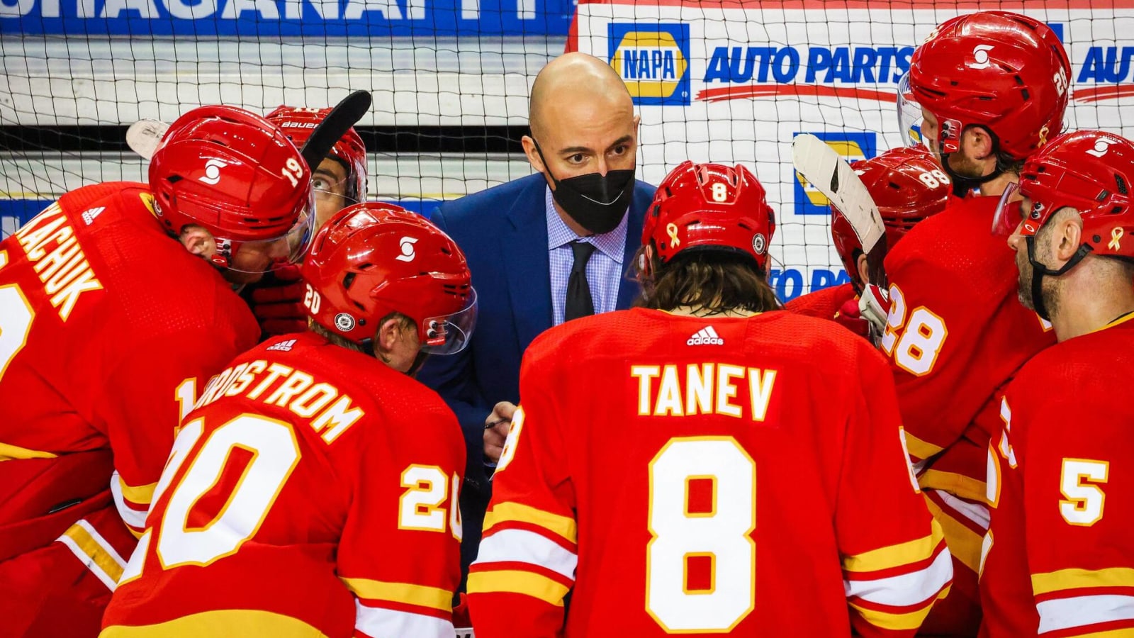 Flames officially name new head coach