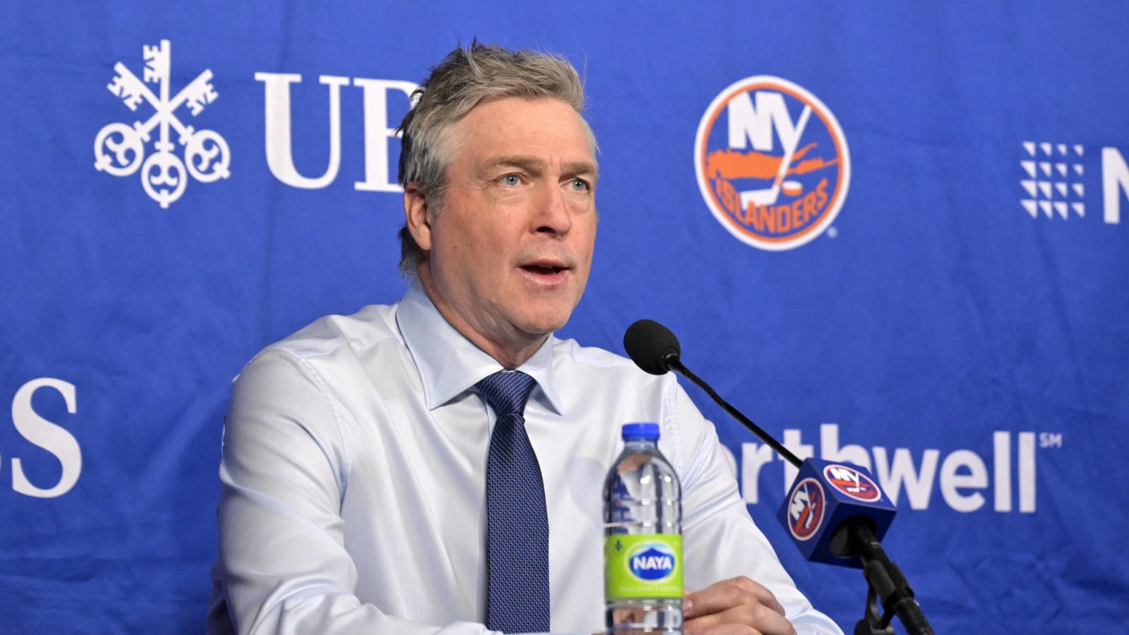 Patrick Roy continues to fill out Islanders coaching staff