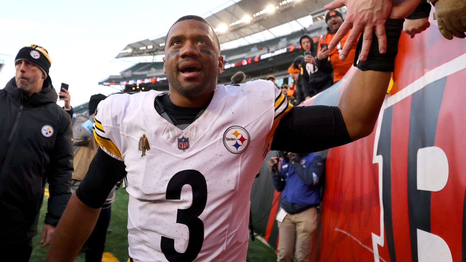 Steelers&#39; Russell Wilson Applauded By Mike Tomlin For Rising To The Challenge Against The Bengals