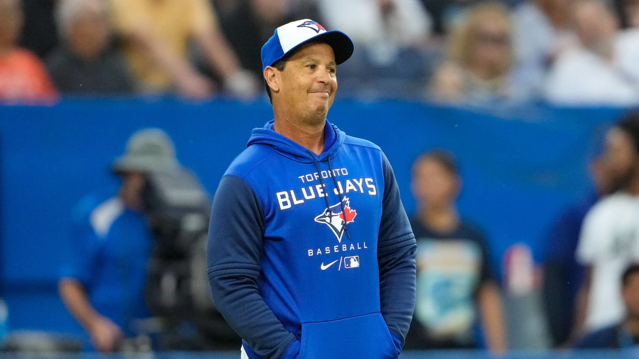 Blue Jays extend manager Charlie Montoyo through 2023