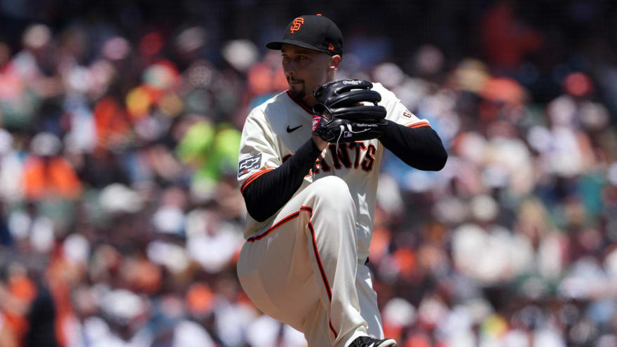 Giants ace exits injured after just returning to action