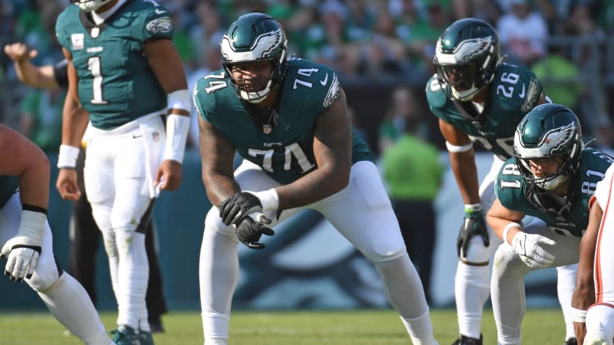 Eagles&#39; Fill-In LT Prepared For Another Difficult Test