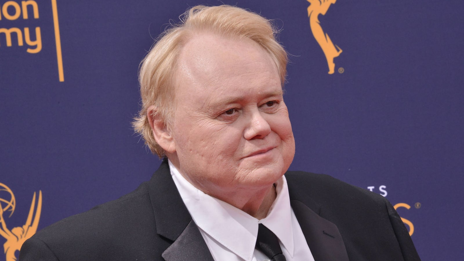 Louie Anderson dead: Stand-up comic, 'Baskets' star was 68 - Los