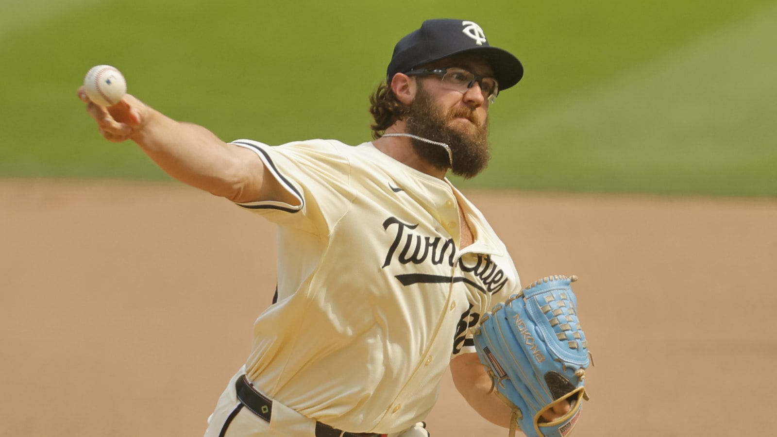Twins Outright Randy Dobnak