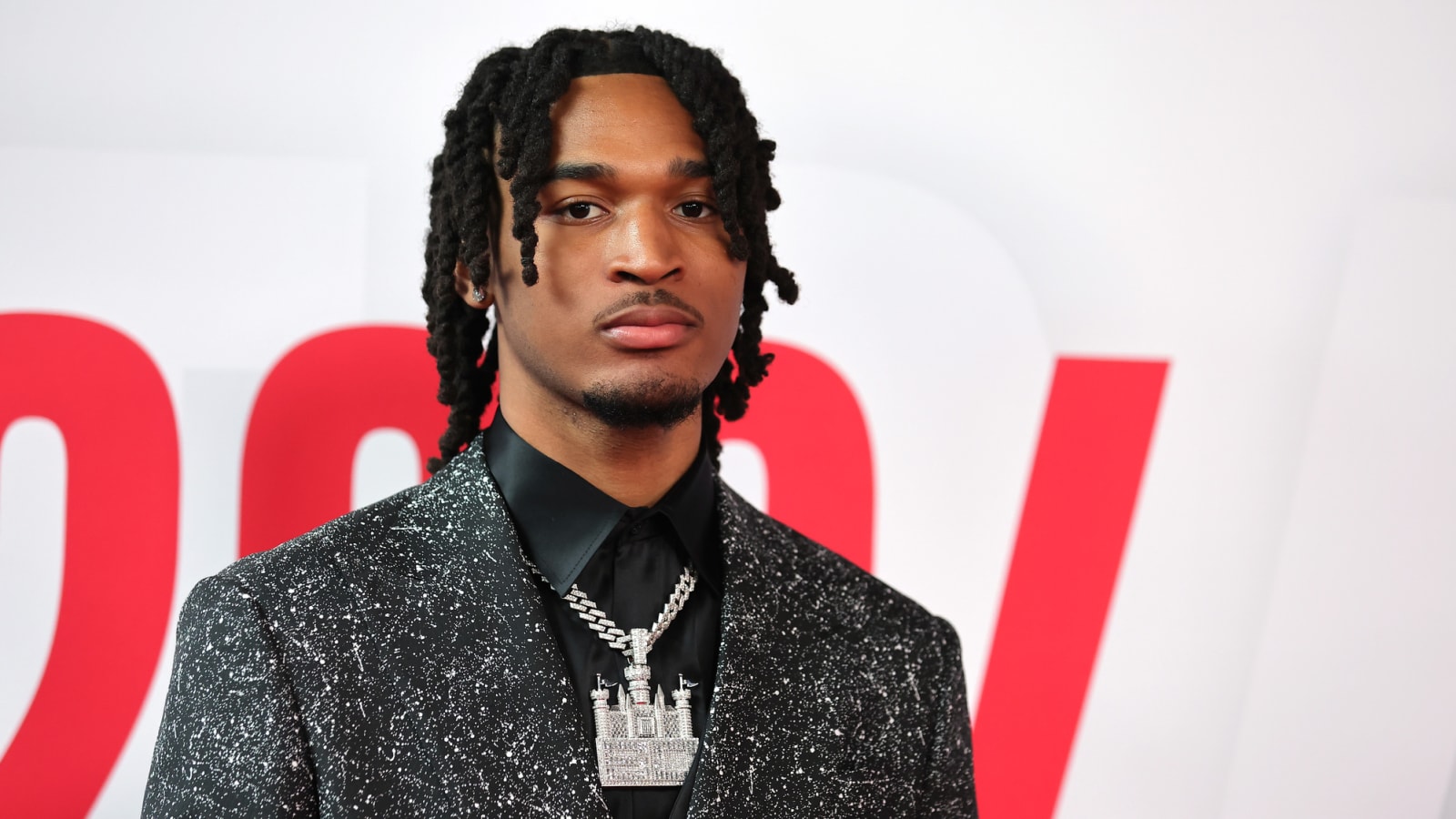 Spurs sign 2024 first-round draft pick to rookie deal