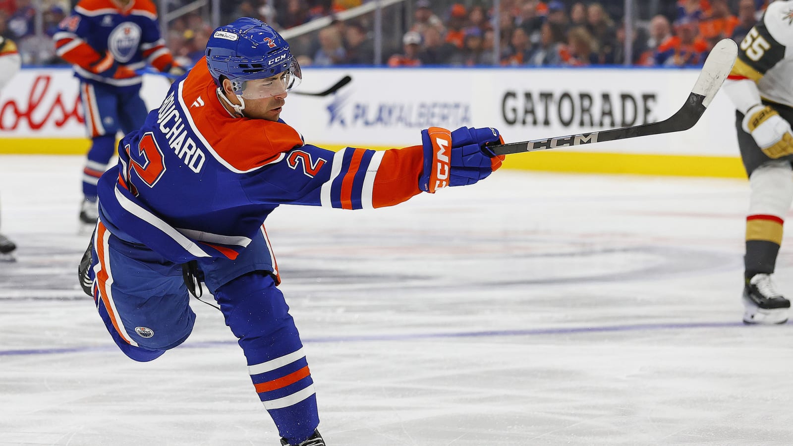 Oilers&#39; Evan Bouchard Called Out For Multiple Embarrassing Mistakes Against Maple Leafs