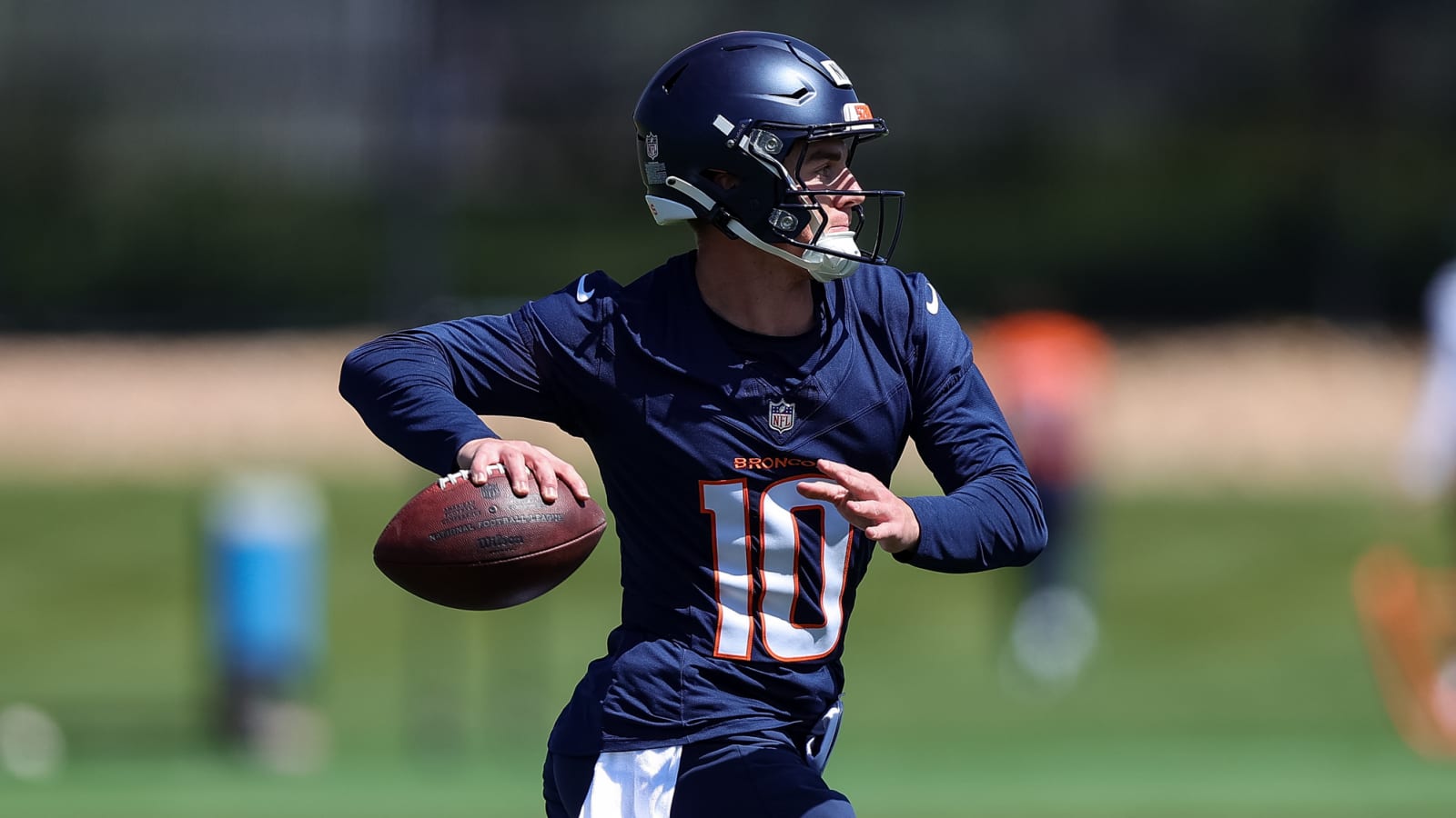 Broncos QB Bo Nix beginning to rise above depth-chart fray