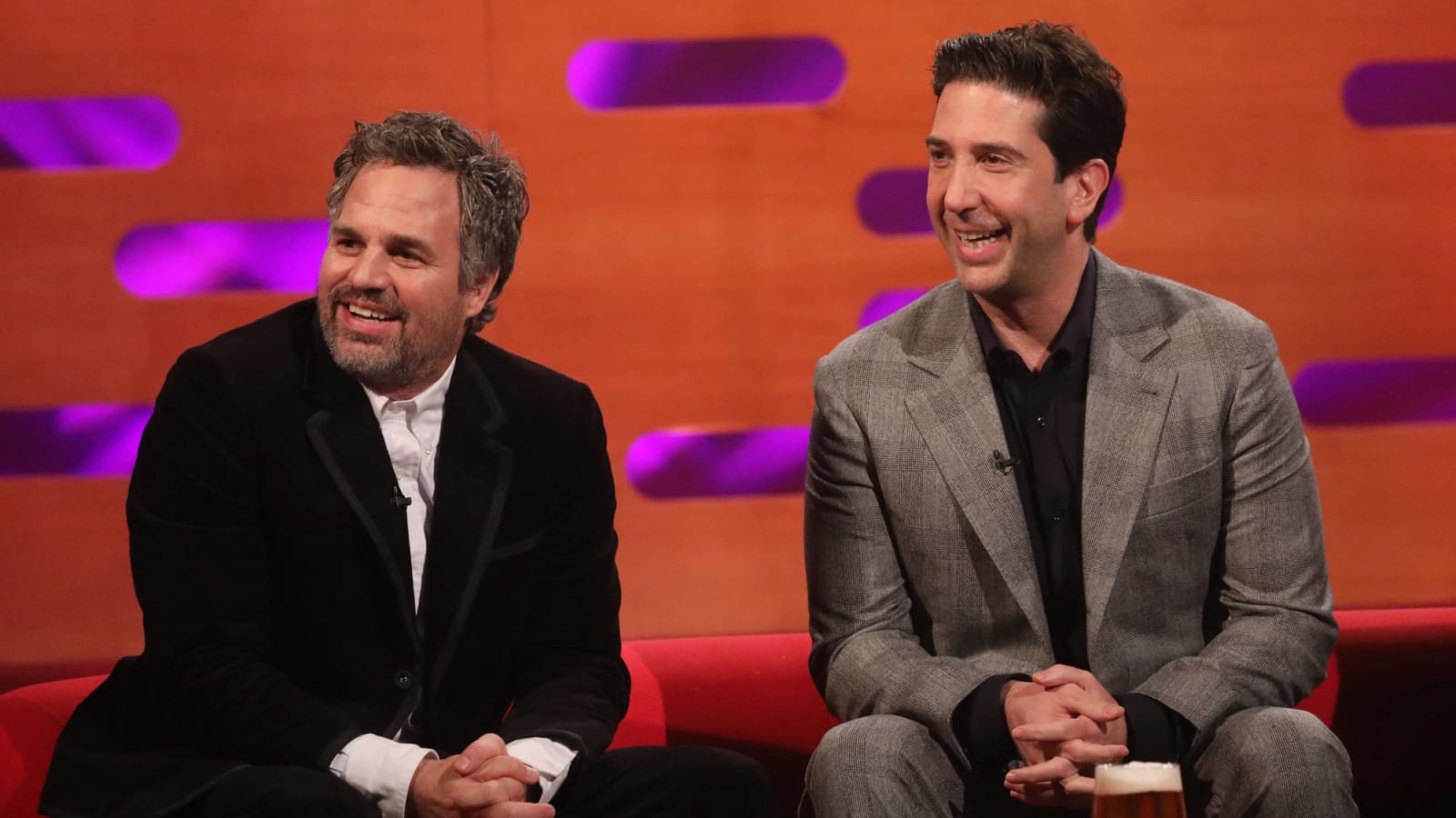 Mark Ruffalo admits to David Schwimmer that he never watched 'Friends'