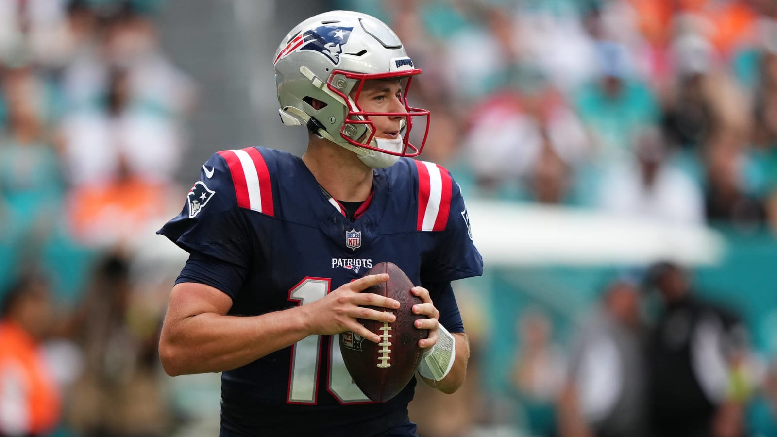 Insider reveals that Patriots have scouted top QB prospects