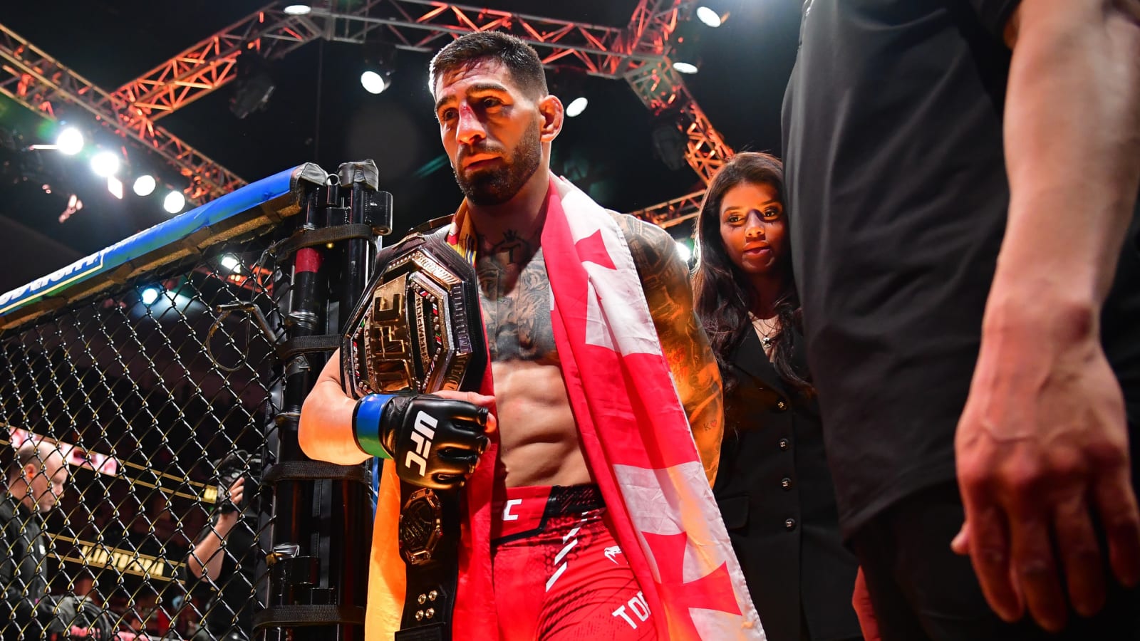 Ilia Topuria taunts Max Holloway by posing with BMF and UFC featherweight belt ahead of UFC 308