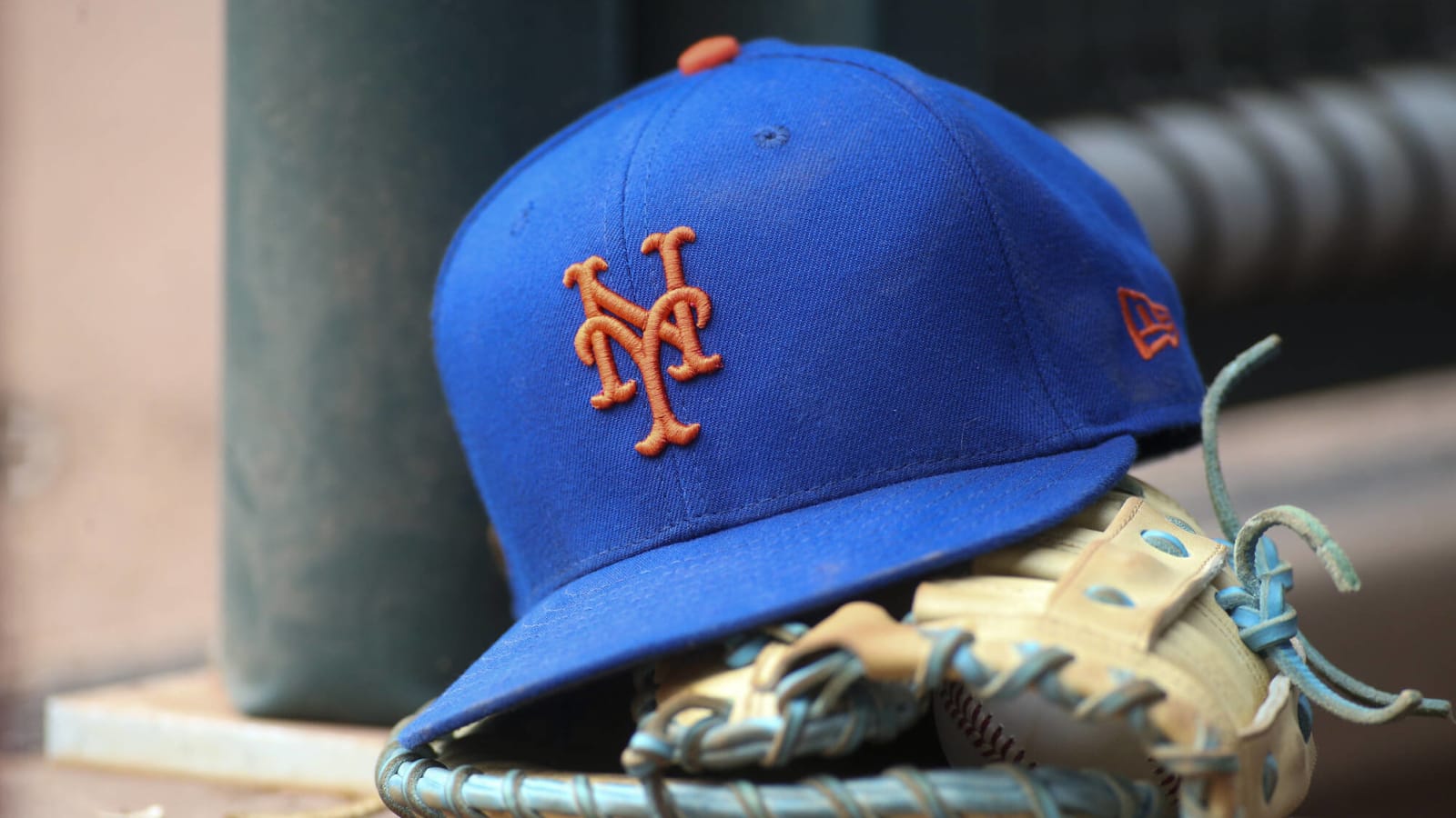 Mets owner making changes to 'Phillies colors' jersey patch