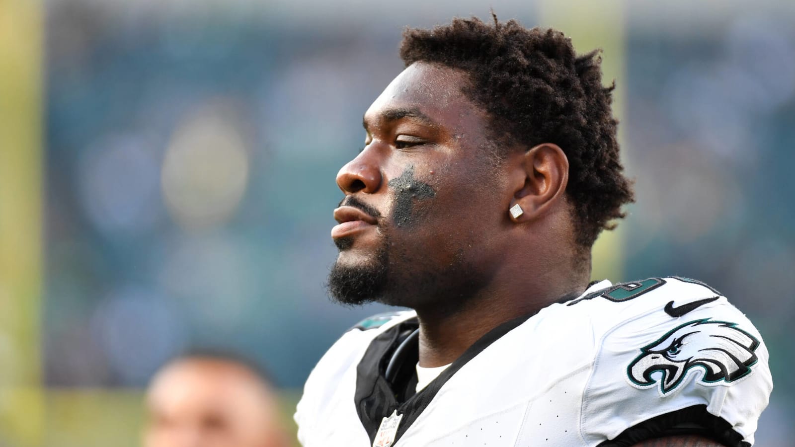 Eagles DE Betting on Himself Amid Roster Chase
