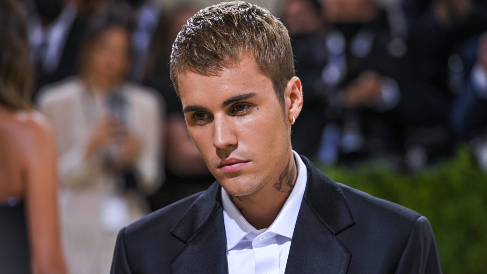 Justin Bieber to narrate NHL's season-opening doubleheader