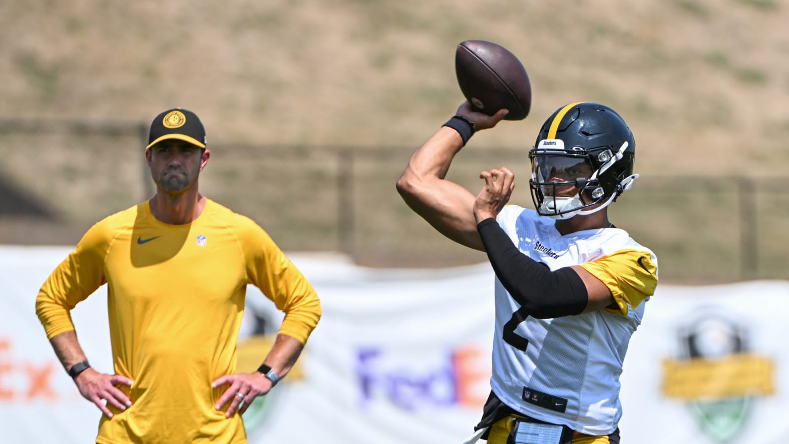 Massive fight breaks out in Steelers camp after ‘lethal’ defense hits Justin Fields late intentionally