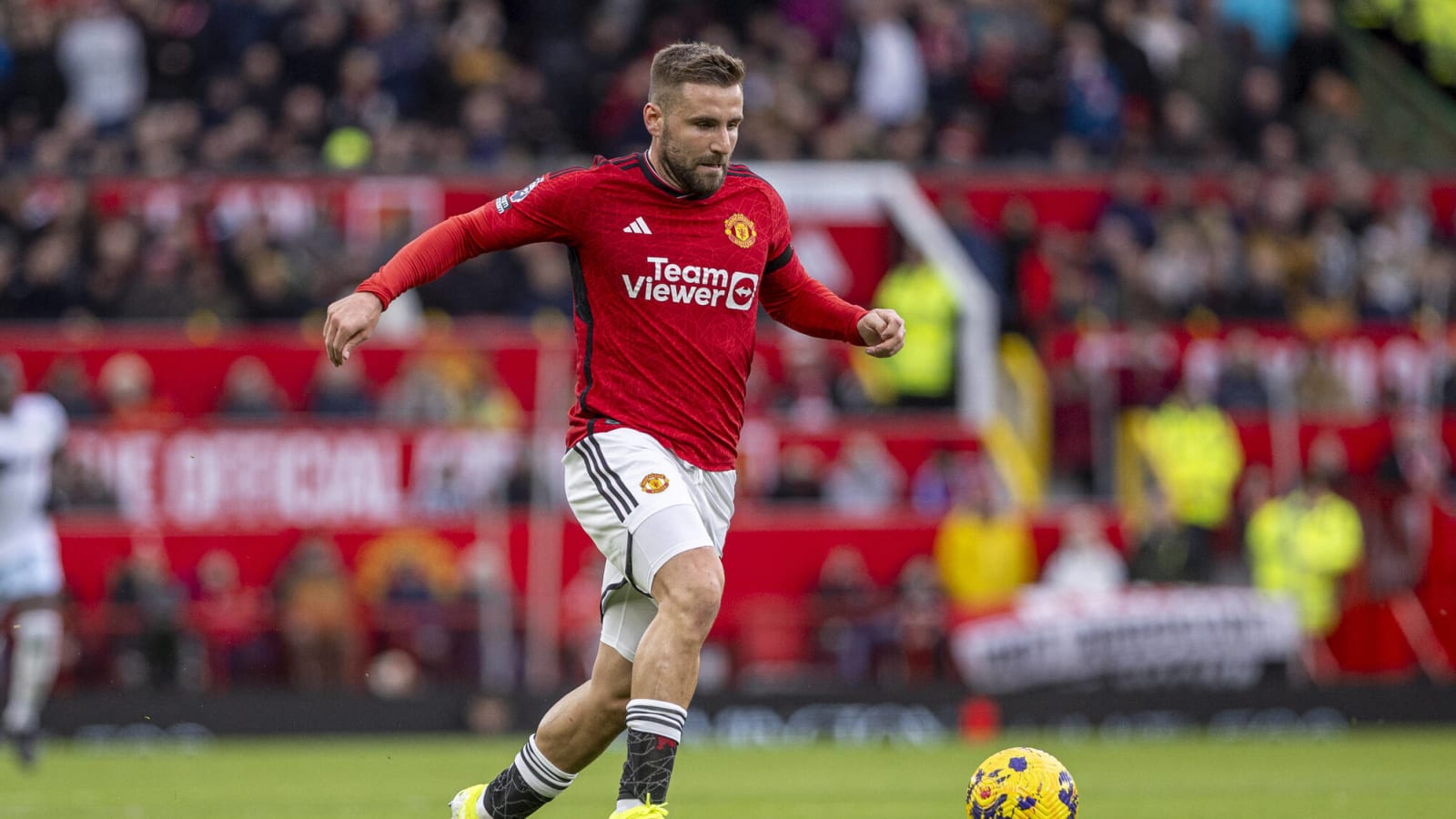 Major blow for Man United as Red Devils fear 28-year-old out injured for season