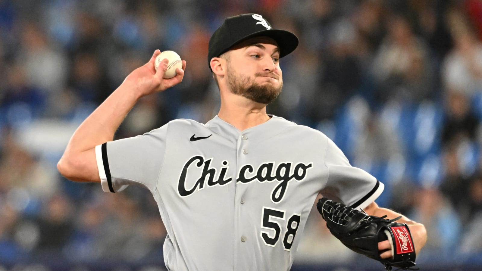 White Sox reliever's lost season ends with shoulder surgery