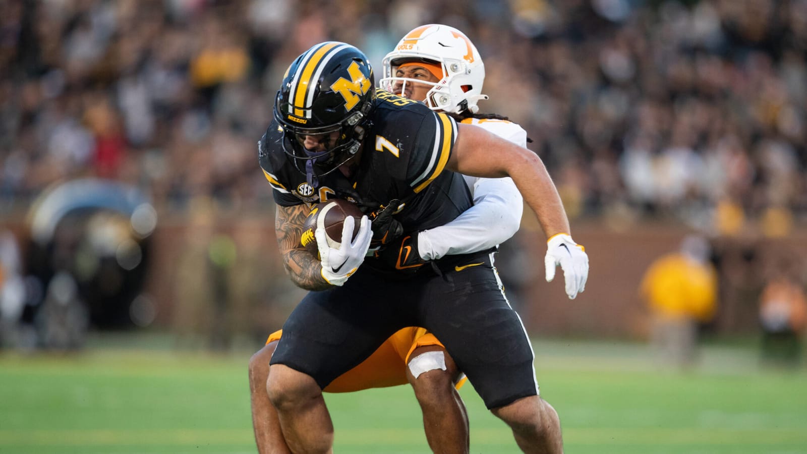 Reporter claims that former Vols Wesley Walker and Tyler Baron were kicked off the team by Jeff Brohm at Louisville