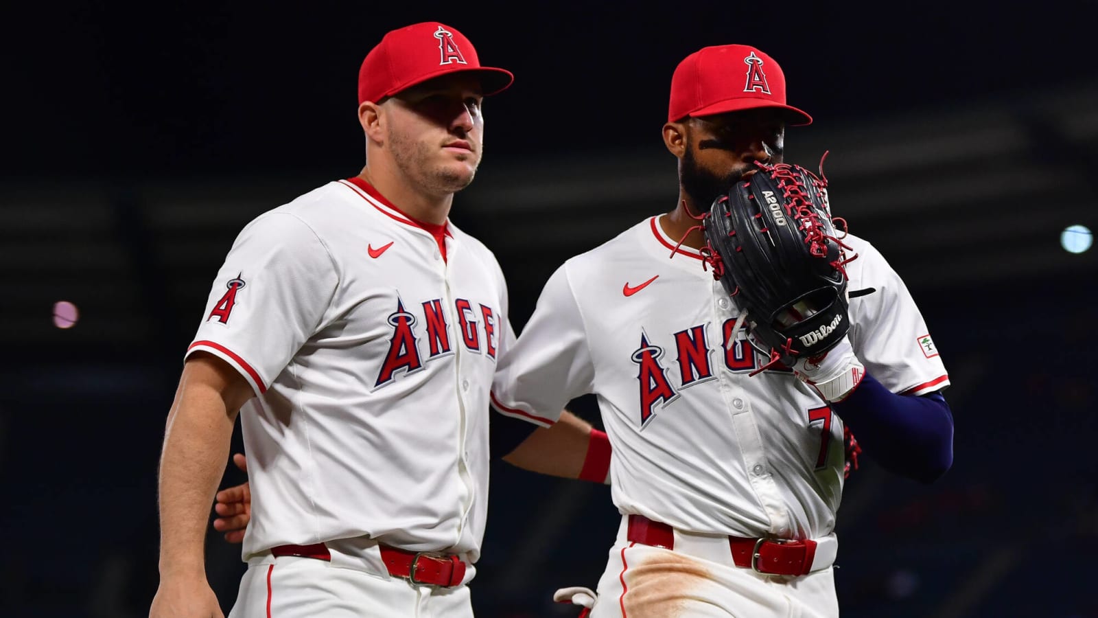 After Mike Trout Injury, Spotlight Falls on Pair of Angels Outfielders