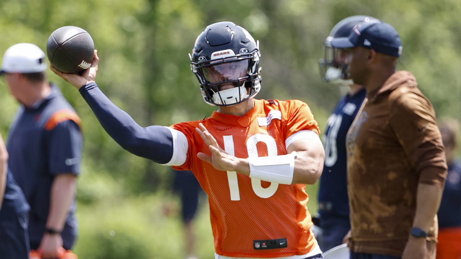 Chicago Bears HC: Caleb Williams is repeating poor mistakes at practice leading to interceptions