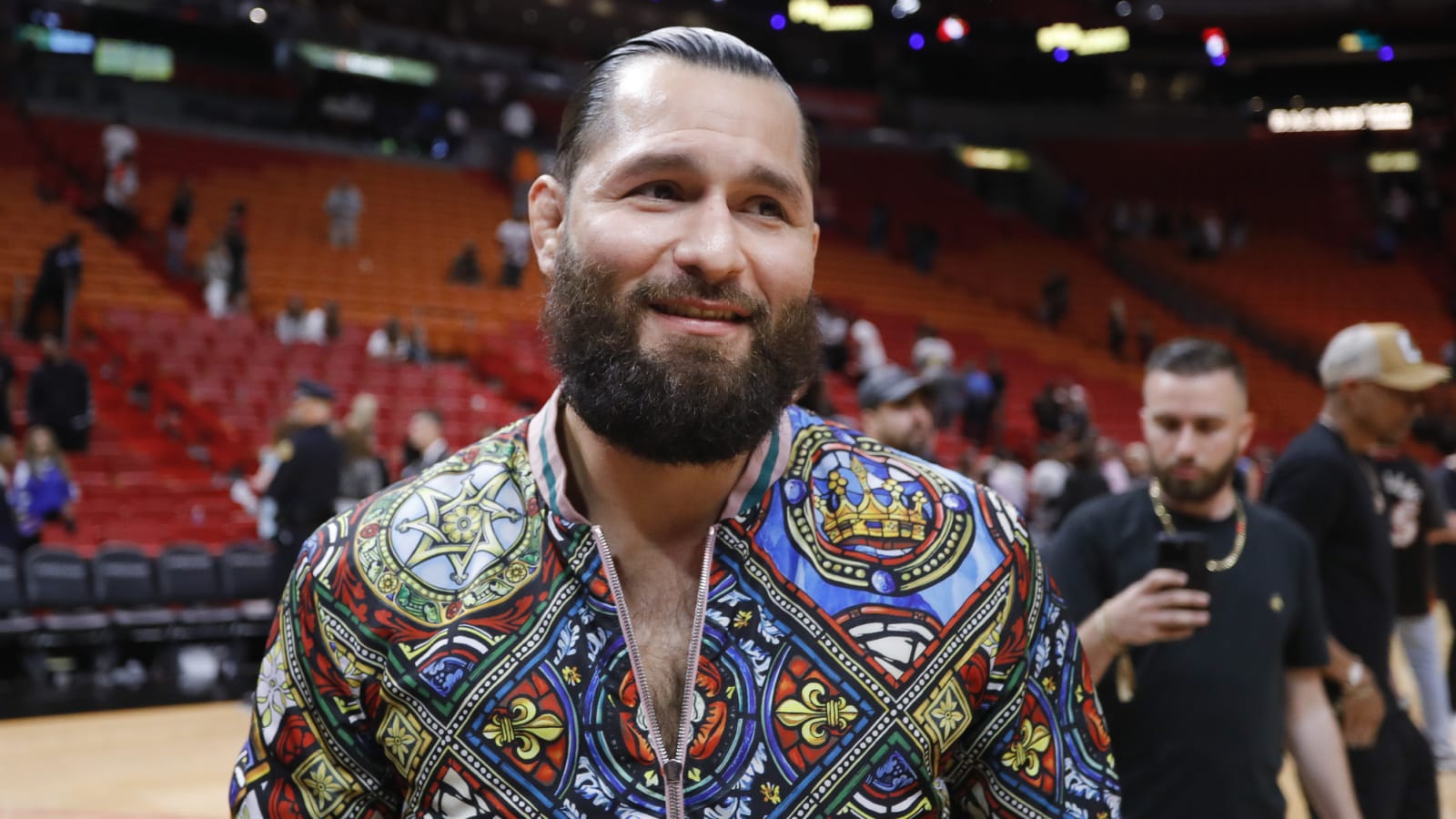 Jorge Masvidal Threatens Leon Edwards: 'I’ll Beat You'