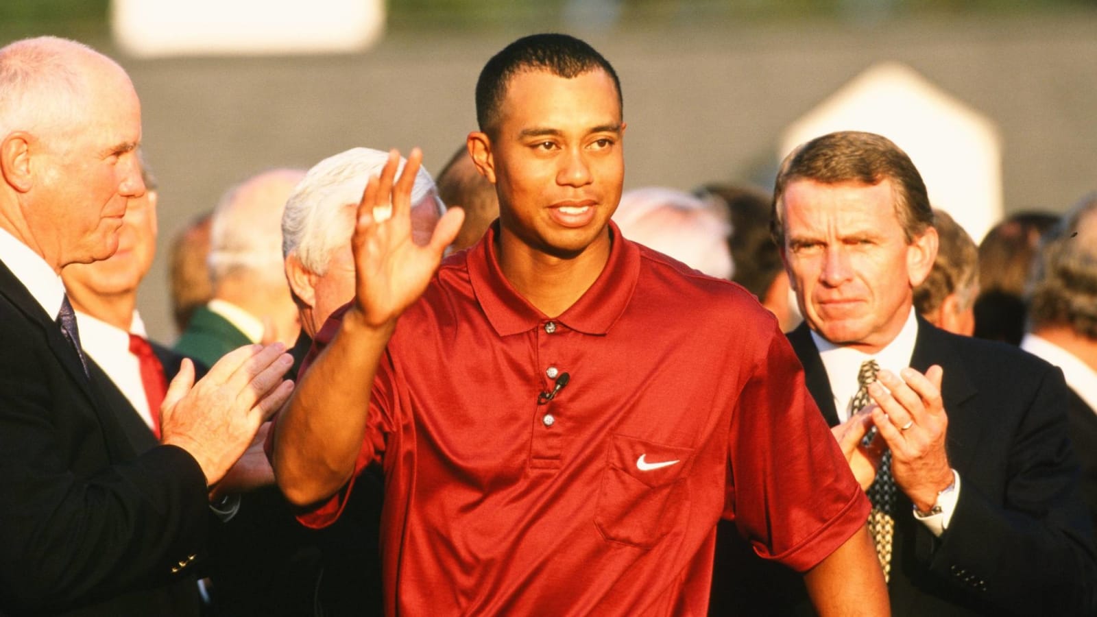 April 8 in sports history: Masterful Tiger Woods earns another green jacket