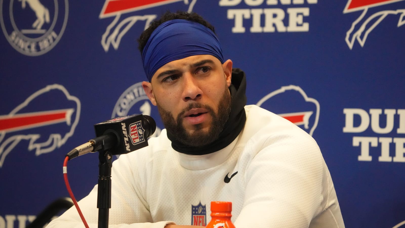 Micah Hyde Rejoins Bills, Announces Plan to Retire After Season