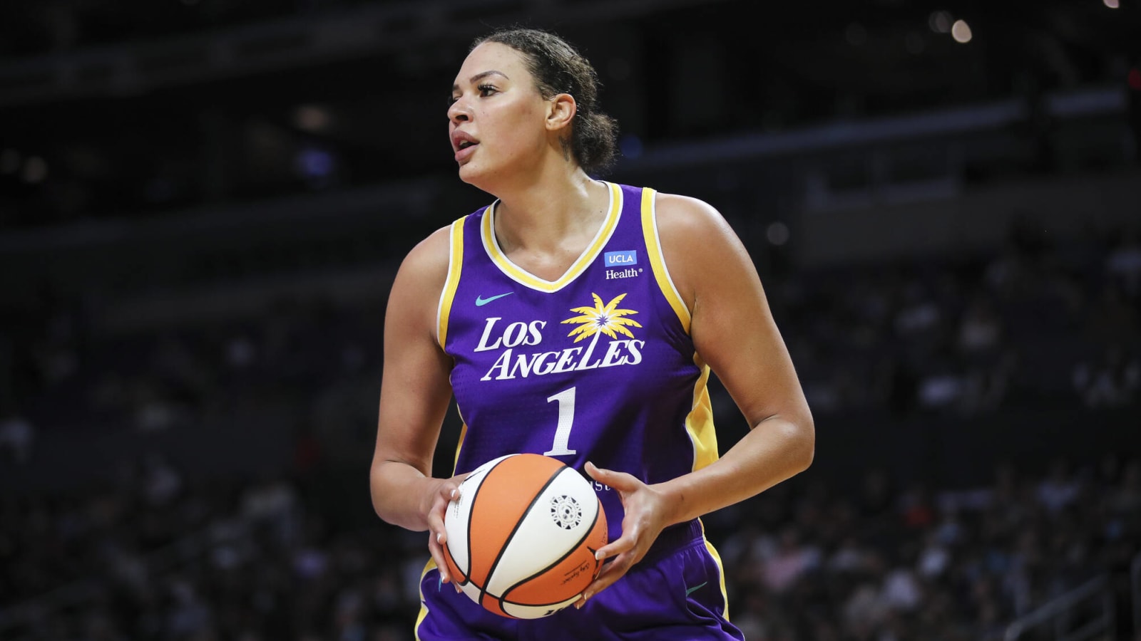 Sparks announce 'contract divorce' with Liz Cambage