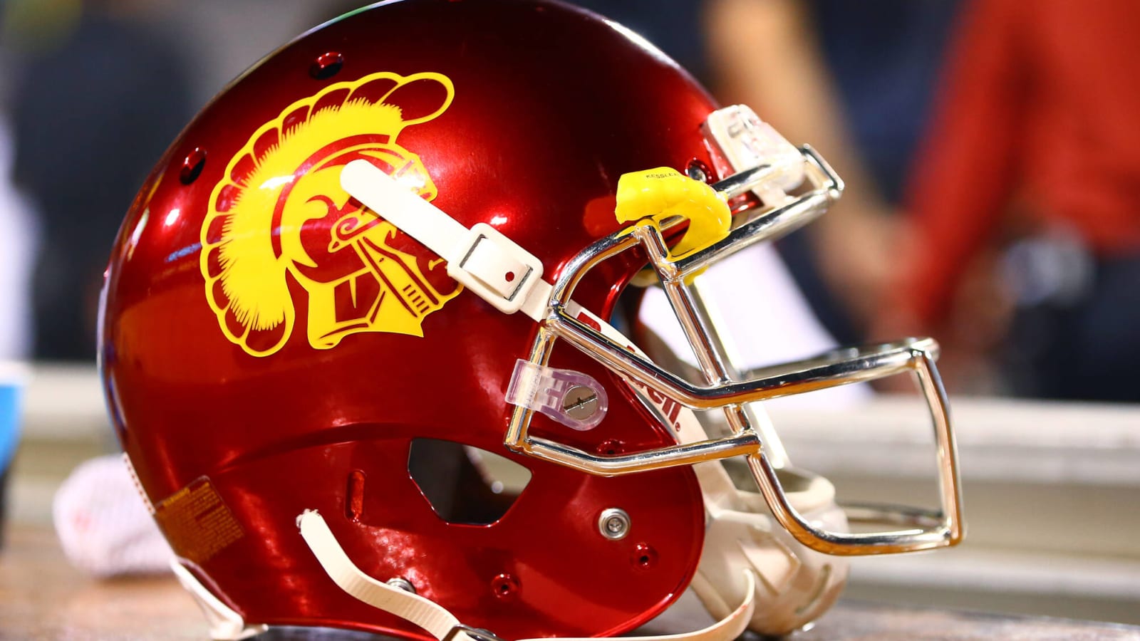 Four-star offensive tackle decommits from USC