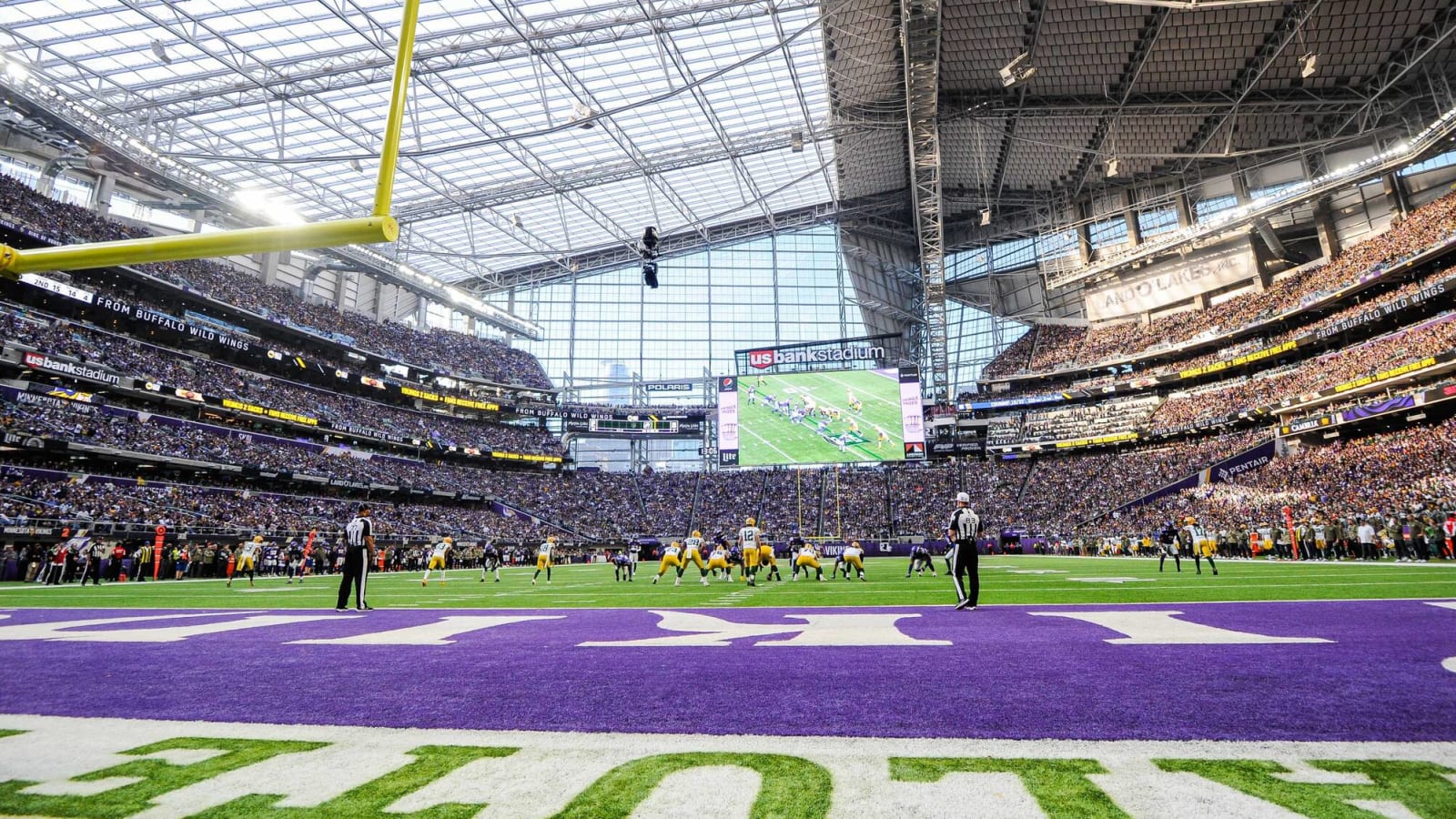 Minneapolis to serve as alternate location for Bucs-Chiefs game