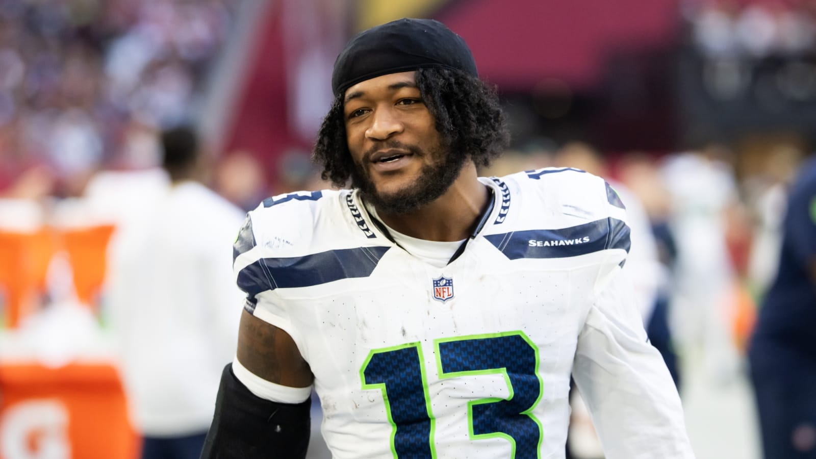 Seahawks still want to re-sign Ernest Jones