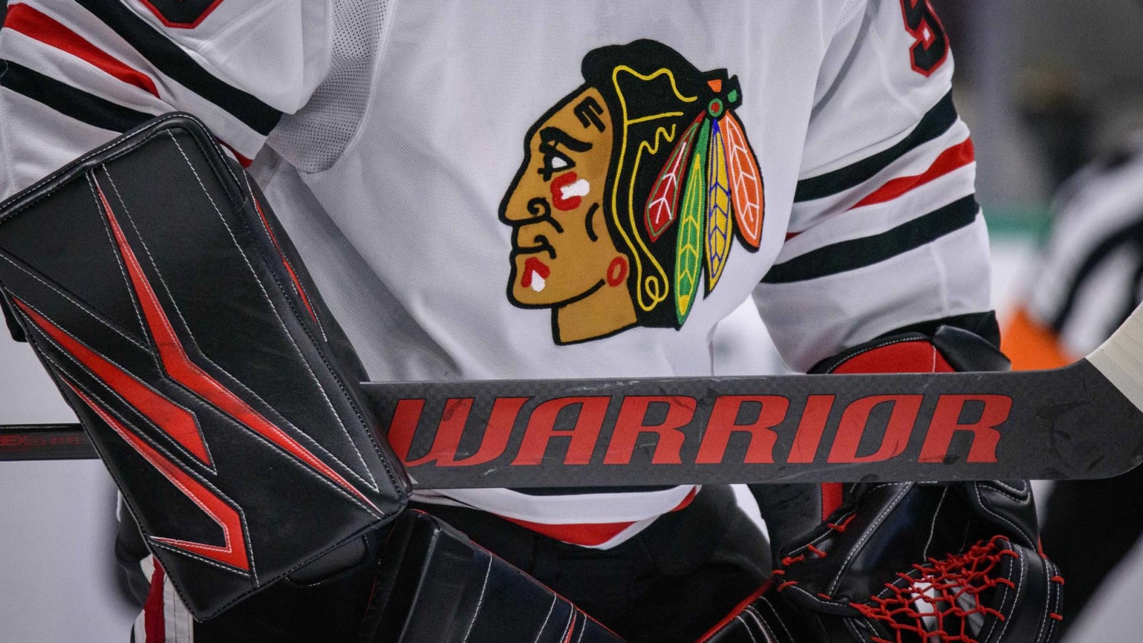 Blackhawks CEO erupts over questions about Beach scandal