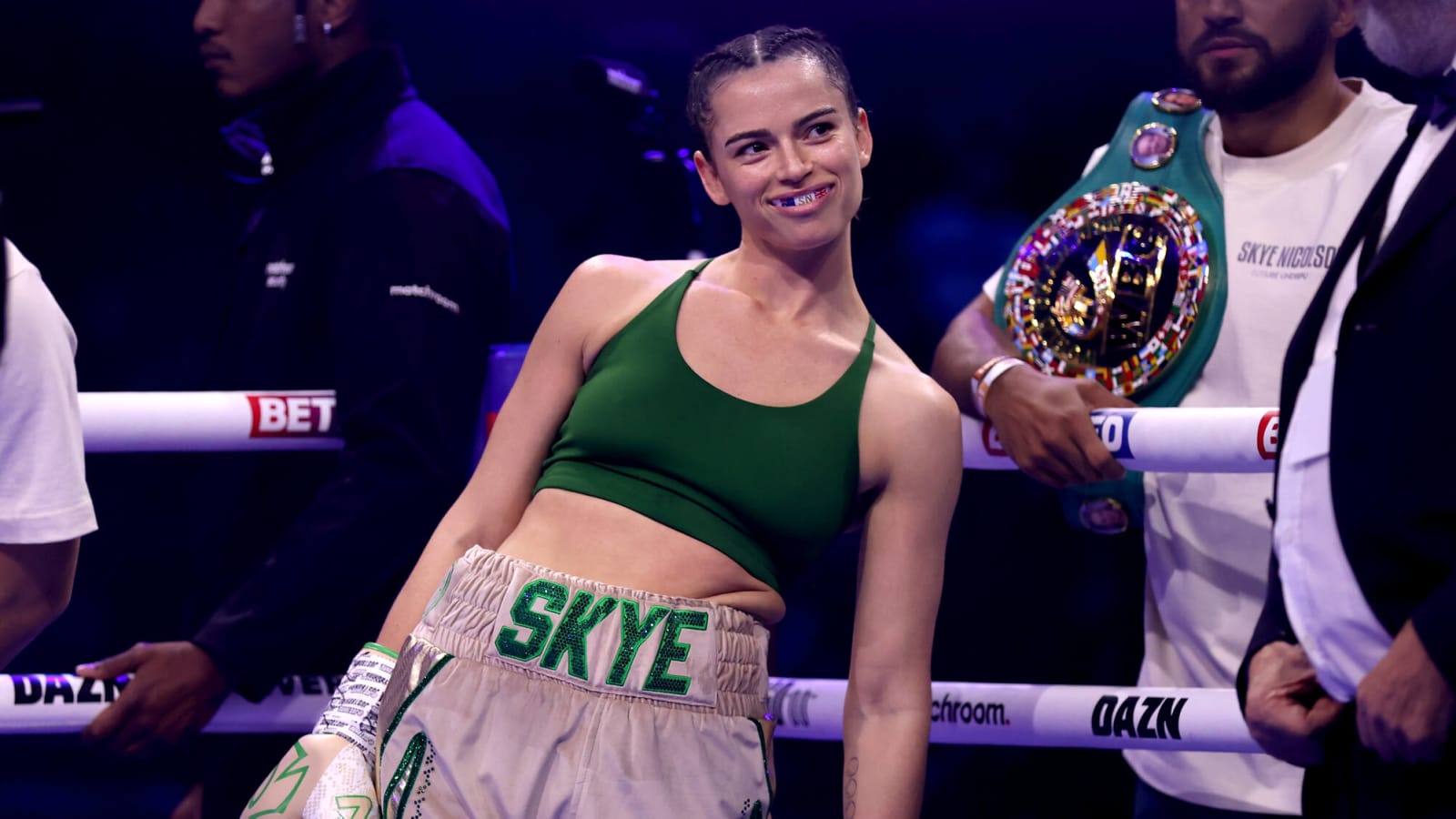 Skye Nicolson Cruises to World Title Win