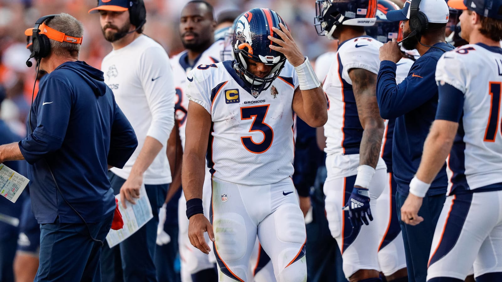 Outlet Suggests Broncos Could Soon Bench Russell Wilson